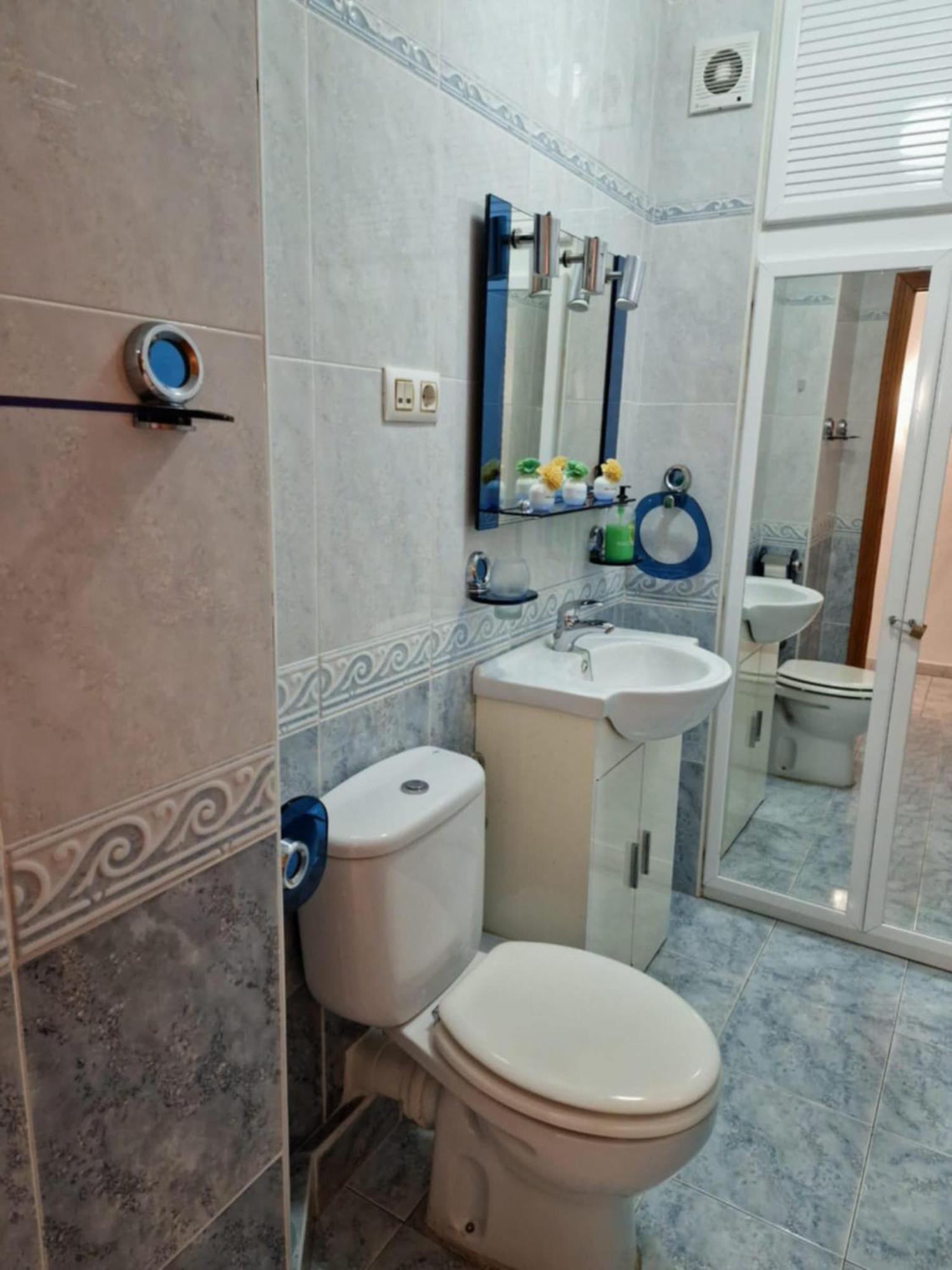 Apartamento Candari Playa En Cadiz Luaran gambar