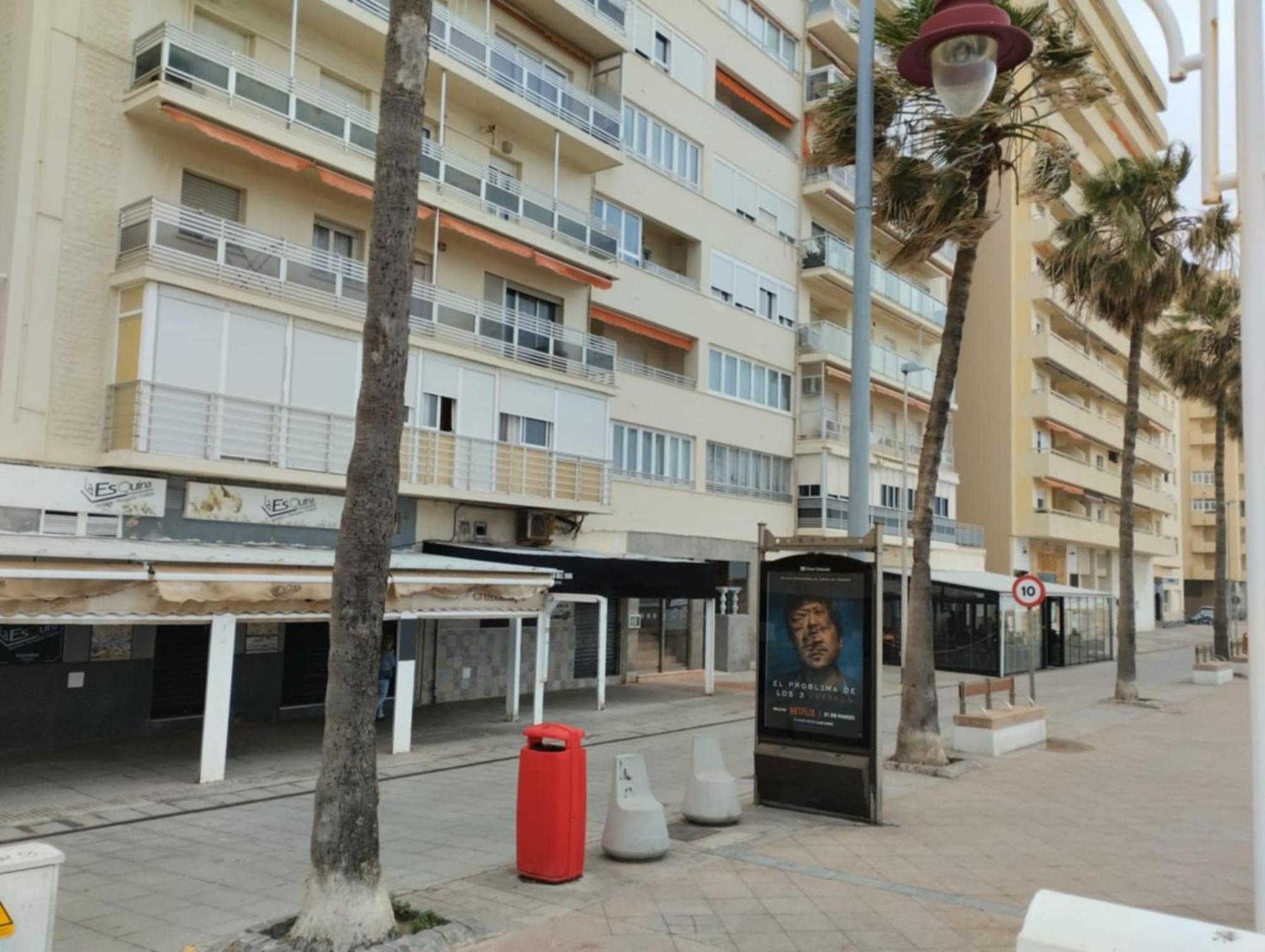 Apartamento Candari Playa En Cadiz Luaran gambar